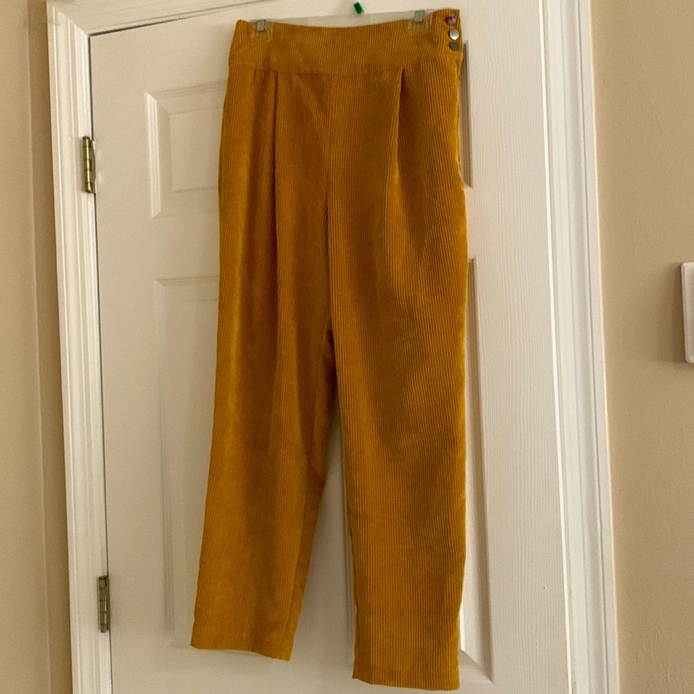 Yellow pants